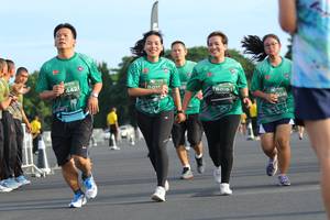 BIB: 442
                            <button type="button" onclick="openModal(5173046)" class="btn btn-primary btn-sm float-right btn-popup" data-toggle="modal" data-target=".modal-high-quality">
                        <i class="fas fa-shopping-cart"></i> Add to Cart
                    </button>
                                            <button type="button" onclick="isThisMe(5173046, true)" class="btn btn-success btn-sm float-right btn-popup btn-isme hidden" data-toggle="tooltip" data-placement="bottom" title="นี่คือรูปของคุณใช่ไหม คลิกที่นี่เพื่อเอาเข้าอัลบั้ม">
                        <i class="fas fa-plus"></i> Add to album
                    </button>
                    <button type="button" onclick="isThisMe(5173046, false)" class="btn btn-warning btn-sm float-right btn-popup btn-isnotme hidden">
                        <i class="fas fa-ban"></i> Remove from album
                    </button>